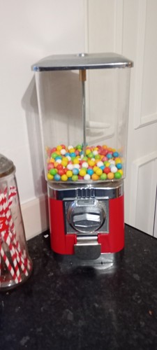20p sweet vending machine - 20p,