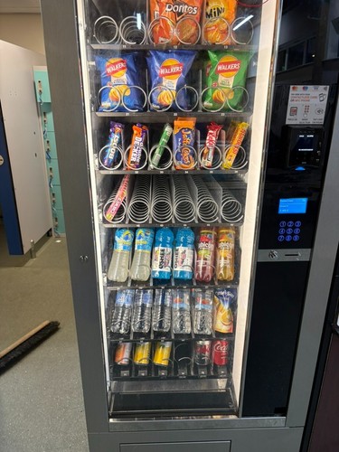 Gpe snack drinks combi - snack, &